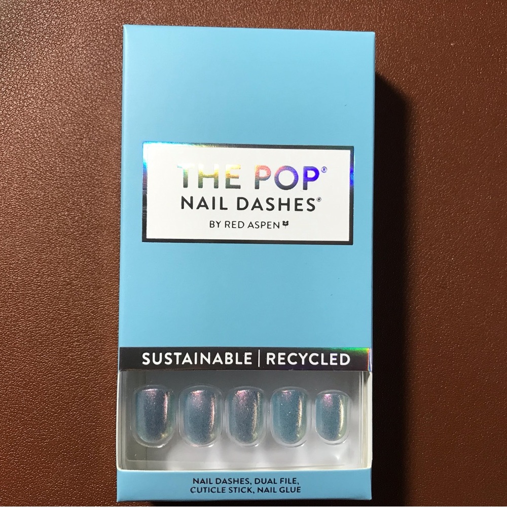 Short Square Press On Nails New In Box It's Going Swimmingly, Sigrid